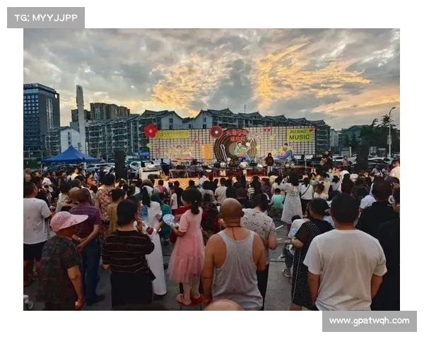 球迷狂欢节,现场气氛燃爆全场 球迷狂欢节,现场气氛燃爆全场